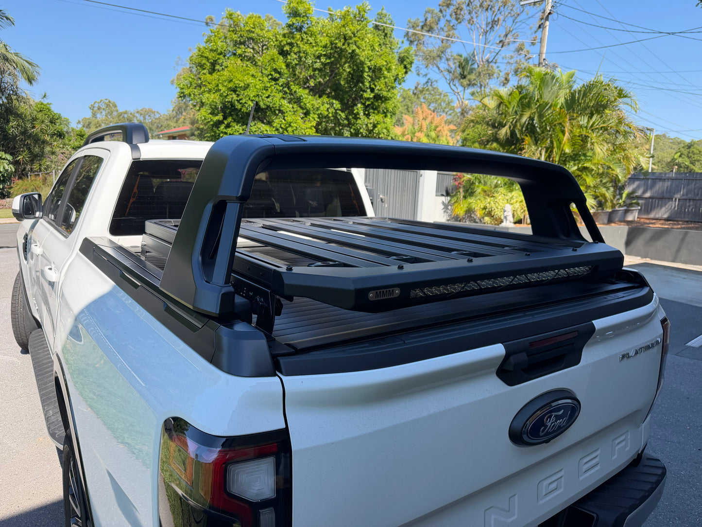 Gas strut tub rack (with rear light)