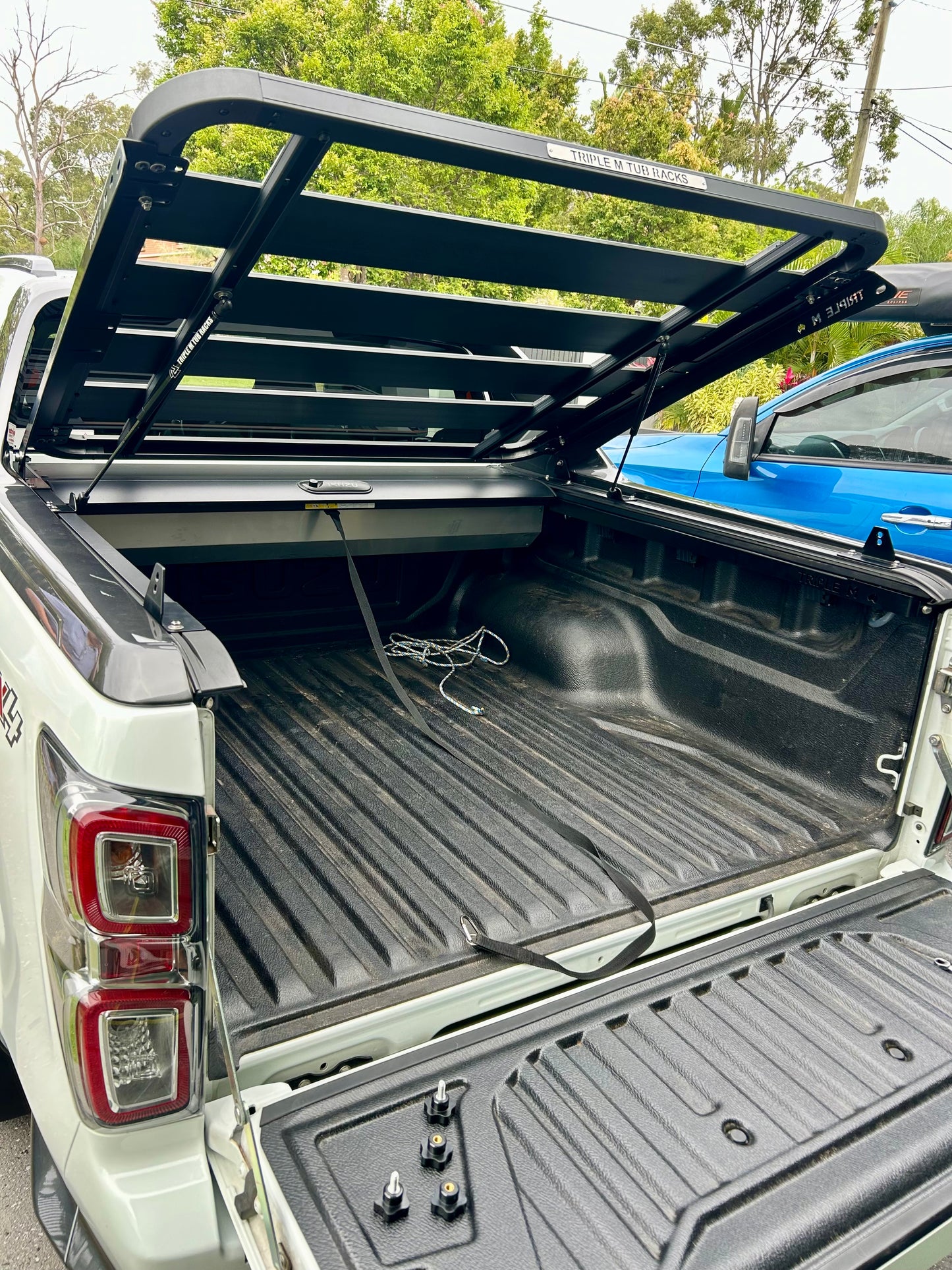 ISUZU D-MAX X TERRAIN / MAZDA BT-50 SP ROLLER SHUTTER SUPPORT KIT