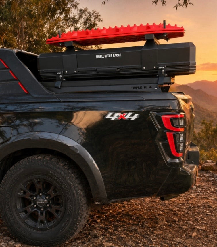 1.4 TRIPLE M ROOFTOP TENT