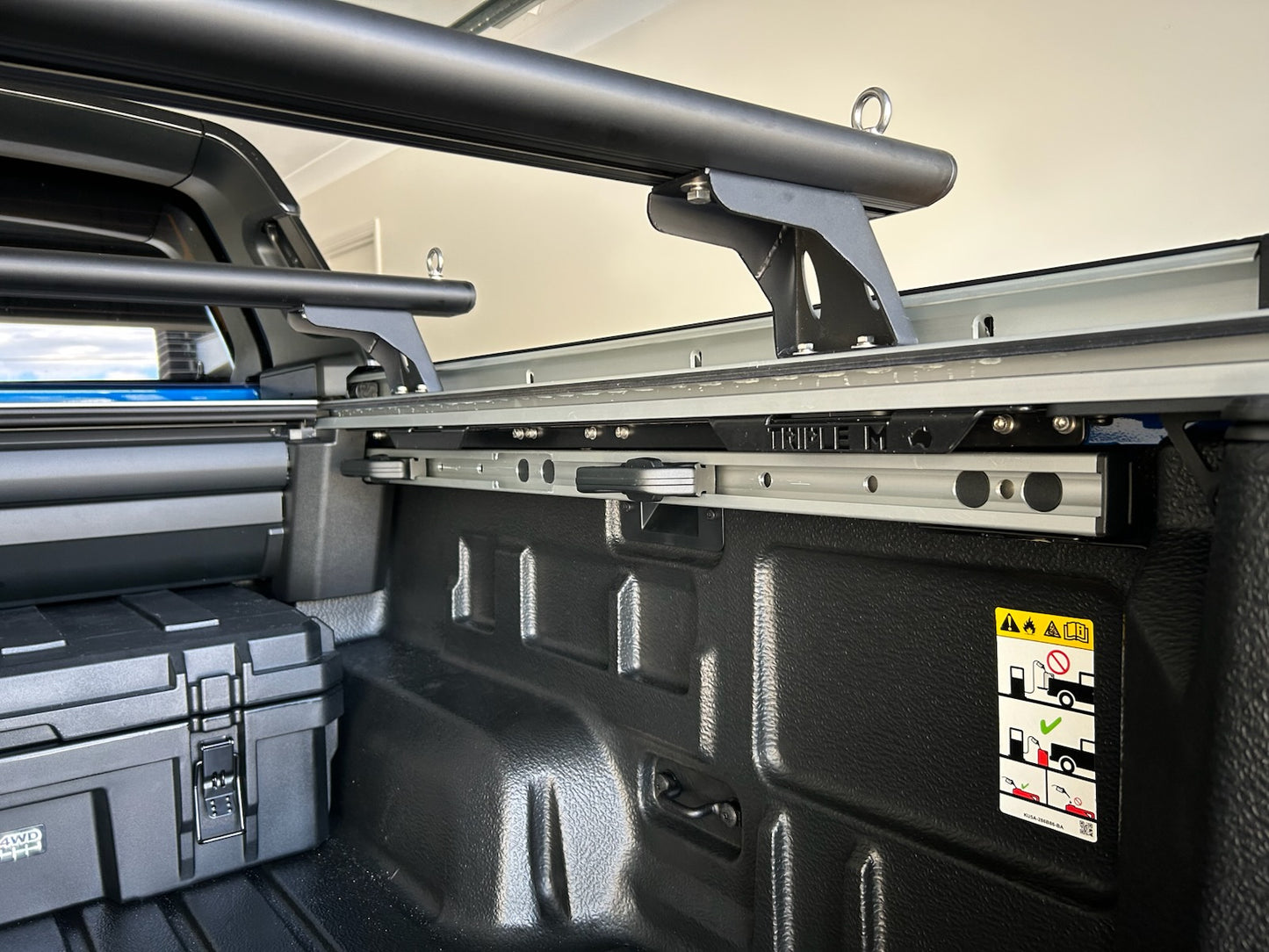 Cross Bar (To suit Roller shutter)