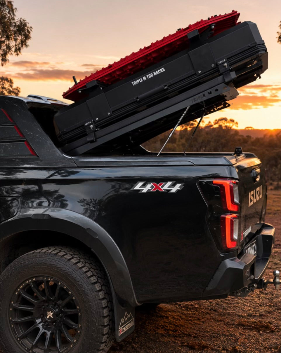 1.4 TRIPLE M ROOFTOP TENT